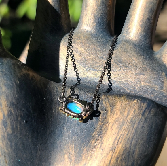 12k Oval cushion cut Opal sterling rhodium & gold dramatic bracelet - Picture 4 of 5